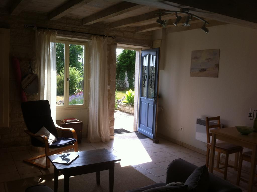 La Petite Maison Crezieres 客房 照片